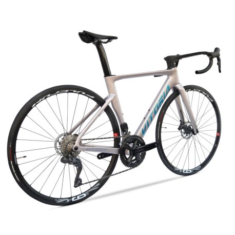Bicicleta vitoria Ultimate ART 105 Di2 - Silver ruedas carbono