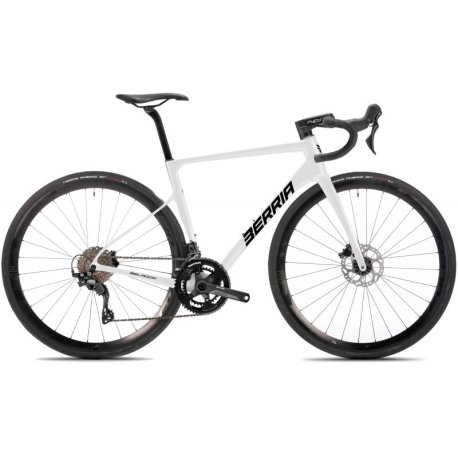 Bicicleta Berria Custom Line Belador 105 Fulcrum Edition blanco
